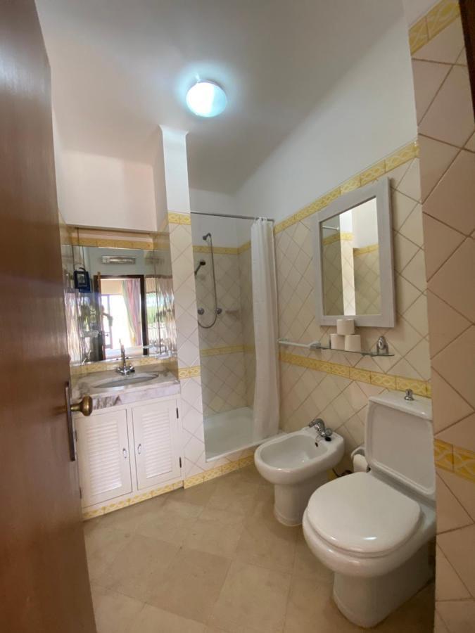 Beautiful Villa With Terrace & Garden Ферагудо Екстериор снимка